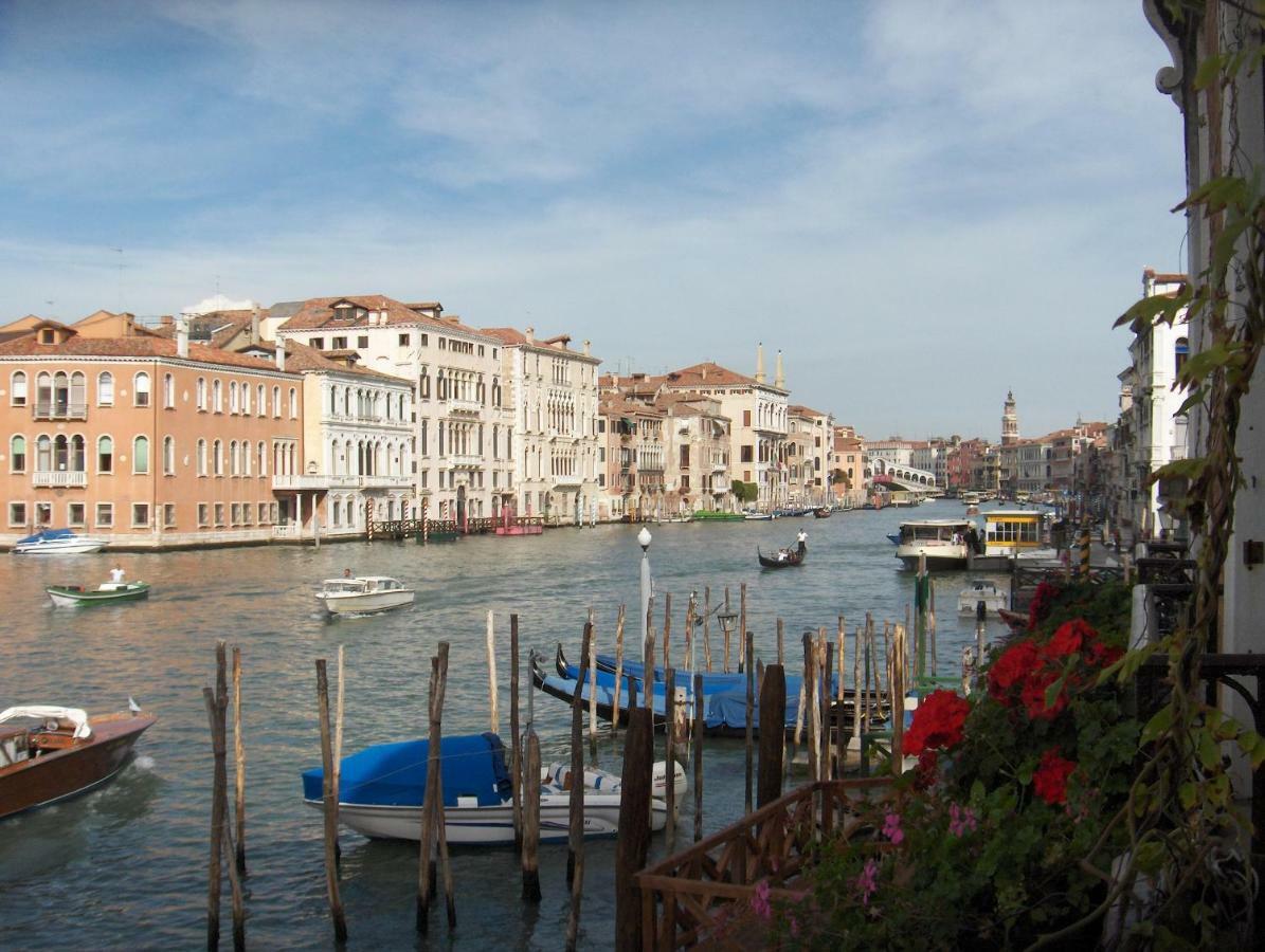 Honeymoon On Grand Canal Gasthof
